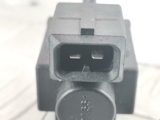 Клапан воздушный, ориг. номер 037906283A, 72240200, Volkswagen Bora 1998-2005