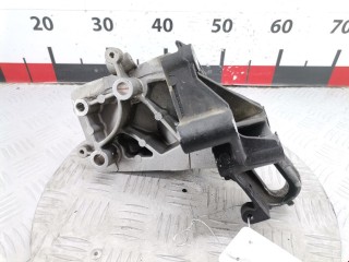 Кронштейн двигателя Ford Focus 1998-2001
