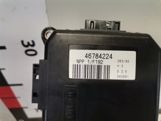 Блок управления двери, ориг. номер 46784224, Fiat Stilo 2001-2004