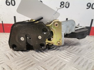Замок двери задней правой, ориг. номер 8142026000, Hyundai Santa Fe 2000-2004