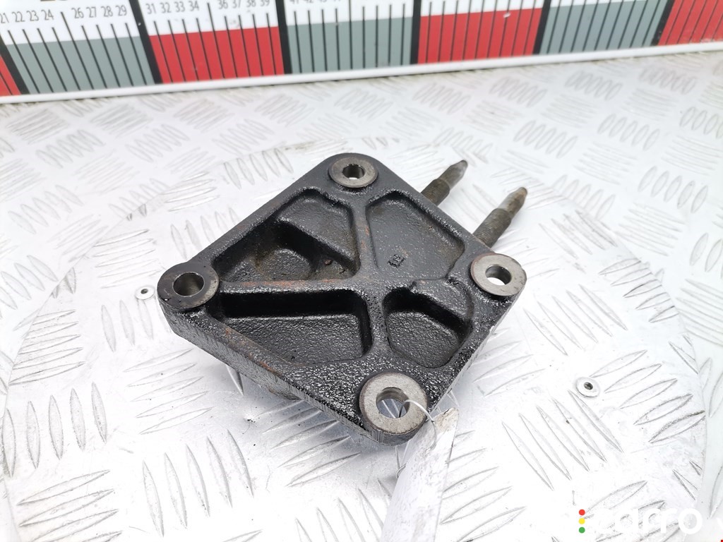 Кронштейн двигателя Honda Civic 2005-2008, дизель, фото 2