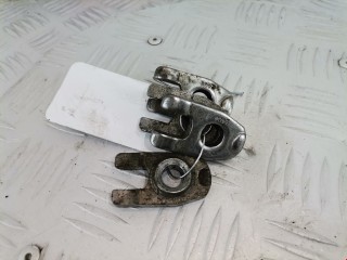 Скоба (кронштейн) крепления форсунки, ориг. номер 9762200Q0E, Nissan Micra 2005-2007