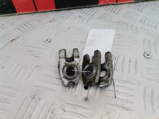 Скоба (кронштейн) крепления форсунки, ориг. номер 9762200Q0E, Nissan Micra 2005-2007