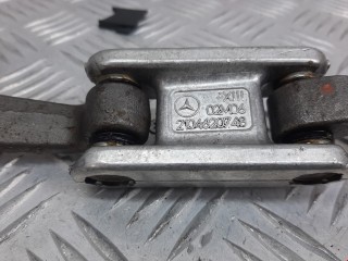 Рулевой карданчик, ориг. номер A2104620748, 2104620748, Mercedes C W203 2000-2004