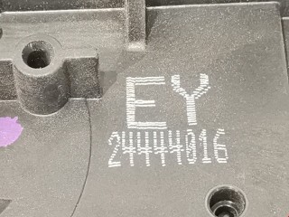 Замок двери передней правой, ориг. номер 24444016, Opel Astra 1994-2002