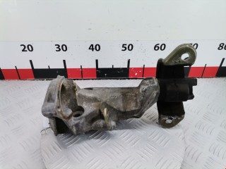 Подушка крепления двигателя, ориг. номер 90473846, Opel Astra 1991-1994