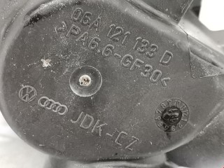 Фланец (тройник) системы охлаждения, ориг. номер 06A121133D, 06A121132, Volkswagen Golf 1991-2000