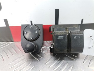 Блок управления стеклоподъемниками Audi A3 1996-2000