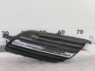 Решетка радиатора Nissan Almera Tino 2003-2006