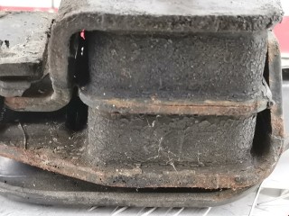 Подушка крепления двигателя, ориг. номер 41022FA001, Subaru Legacy 1993-1998
