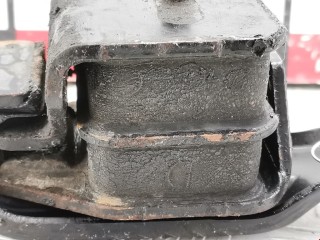 Подушка крепления двигателя, ориг. номер 41022FA001, Subaru Legacy 1993-1998