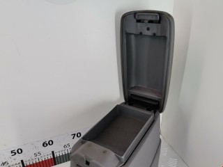 Подлокотник, ориг. номер GJ6A64431T, Mazda 6 2002-2005