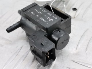 Клапан воздушный, ориг. номер 037906283A, 72240200, Audi A3 1996-2000
