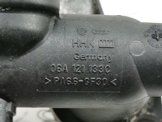 Фланец (тройник) системы охлаждения, ориг. номер 06A121133C, Audi A3 1996-2000