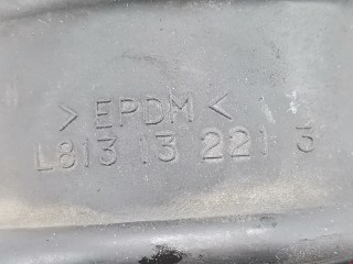 Патрубок воздушного фильтра, ориг. номер L813132213, L81313221A, Mazda 6 2002-2005