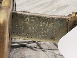 Ограничитель открывания двери передней, ориг. номер 7M0837249D, Ford Galaxy 1995-2000