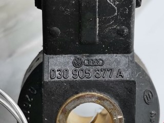 Датчик детонации, ориг. номер 030905377A, 0261231045, Volkswagen Golf 1991-2000