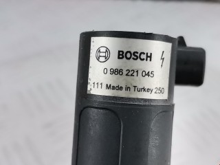 Катушка зажигания, ориг. номер 7700875000, 0986221045, Renault Megane 2006-2009