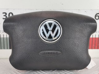 Подушка безопасности водителя Volkswagen Passat 1988-1997