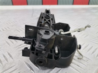 Кронштейн ручки двери, ориг. номер 2S61A224A36AL, Ford Fiesta 2001-2007