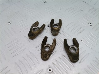 Скоба (кронштейн) крепления форсунки, ориг. номер 8200640863, Renault Megane 2002-2006