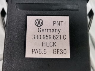 Кнопка подогрева заднего стекла, ориг. номер 3B0959621C, Volkswagen Passat 1996-2001