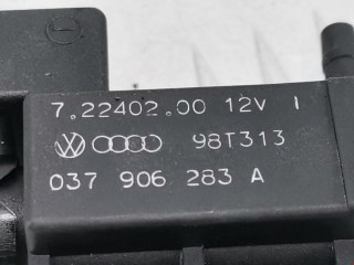 Клапан воздушный, ориг. номер 037906283A, 72240200, Audi A4 1994-1999