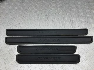 Накладка на порог, ориг. номер 6791405060, Toyota Avensis 2008-2011
