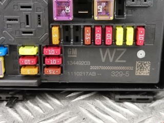 Блок предохранителей, ориг. номер 39065971, 13449203, Opel Zafira 2011-2016