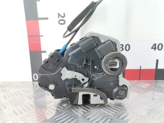 Замок двери передней правой, ориг. номер 6903002250, Q60E1913, Toyota Avensis 2008-2011