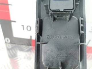 Кнопка стеклоподъемника, ориг. номер 6490X3, 96650618, Peugeot 3008 2009-2013