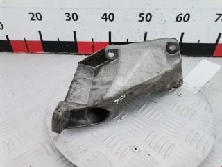 Кронштейн двигателя, ориг. номер 8D0199307P, 8D0199305A, Volkswagen Passat 1996-2001
