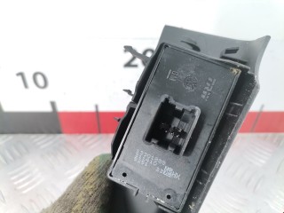 Кнопка стеклоподъемника, ориг. номер 13301886, Opel Zafira 2011-2016