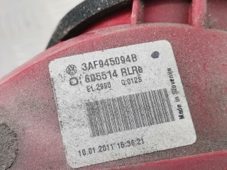 Фонарь крышки багажника правый, ориг. номер 3AF945094Q, 3AF945094B, Volkswagen Passat 2011-2015