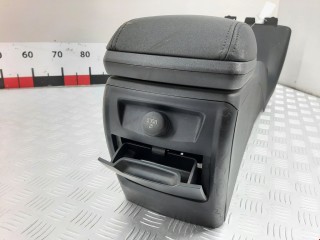 Подлокотник, ориг. номер 30755349, Volvo C30 2006-2009