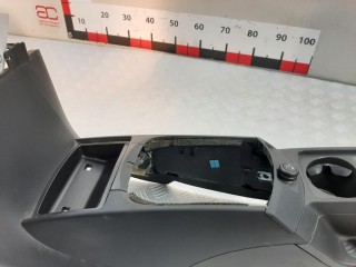 Подлокотник, ориг. номер 30755349, Volvo C30 2006-2009