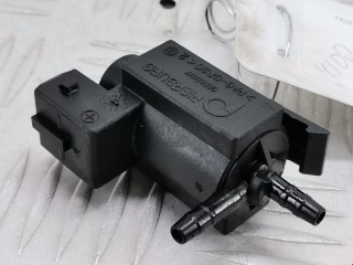 Клапан воздушный, ориг. номер 72234100, 11747810831, BMW 5 E60/E61 2002-2007