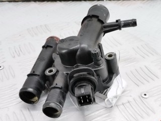 Корпус термостата, ориг. номер 8200074346, 8200674368, Renault Laguna 2001-2005