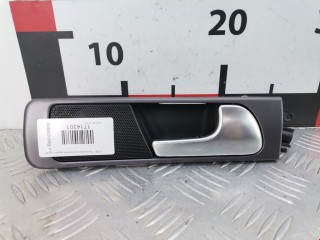Ручка внутренняя задняя правая Audi A6 2001-2005