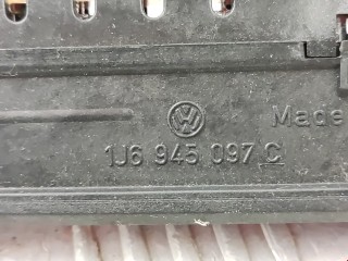 Стоп-сигнал, ориг. номер 1J6945131C, Volkswagen Golf 1997-2006