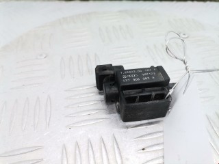 Клапан воздушный, ориг. номер 037906283A, 72240200, Volkswagen Passat 1996-2001