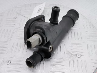 Фланец (тройник) системы охлаждения, ориг. номер 038121132D, 045121121A, Seat Leon 2005-2009