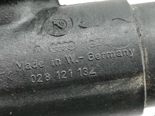 Фланец (тройник) системы охлаждения, ориг. номер 028121132, Volkswagen Passat 1996-2001