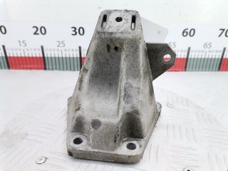 Кронштейн двигателя Audi A6 1997-2001