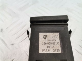 Кнопка подогрева заднего стекла, ориг. номер 3B0959621C, Volkswagen Passat 1988-1997