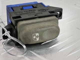 Кнопка стеклоподъемника Renault Scenic 1999-2003