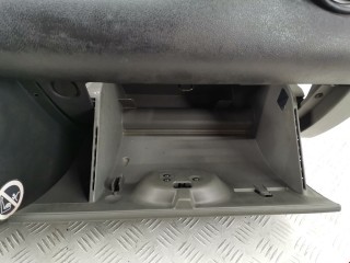 Панель передняя салона (торпедо), ориг. номер 2S6XA04326AAW, Ford Fiesta 1999-2002