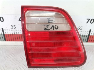 Фонарь крышки багажника левый Mercedes E W210 1995-1999