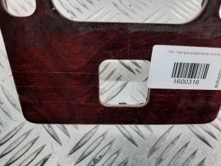 Накладка декоративная, ориг. номер A2106808839, Mercedes E W210 1999-2002
