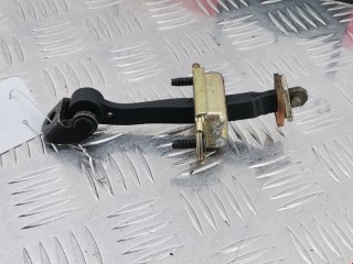 Ограничитель открывания двери передней, ориг. номер 5S6AA23500, Ford Fiesta 1999-2002